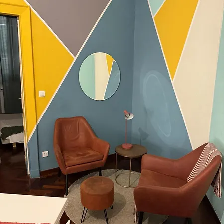 A Colorful Spot For La Dolce Appartement Rome