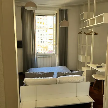 A Colorful Spot For La Dolce * Rome